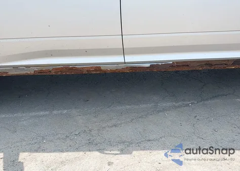 2010 Dodge Ram 1500 Slt/Sport/Trx z USA, uszkodzony, nr VIN 1D7RV1CP3AS197393